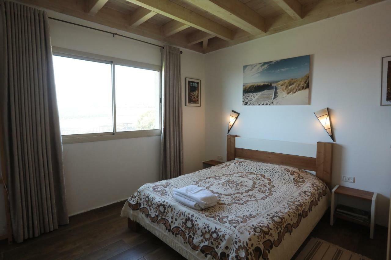 Lakeside Terrace Apartment Neot Golan